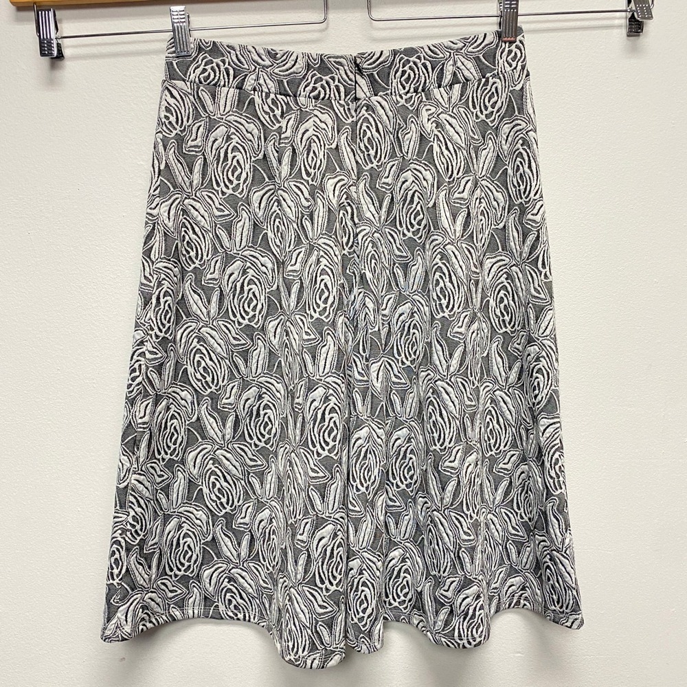 Everleigh Floral Jacquard Skirt Women Large Black White Rose Pattern A-Line Work